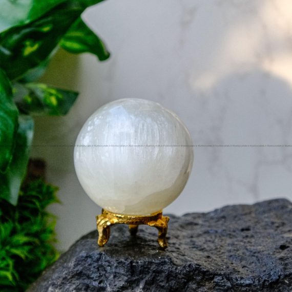 Selenite Sphere/Ball