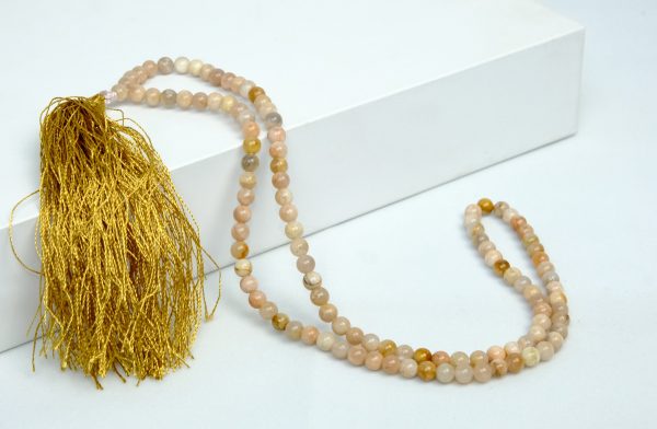 Peach Moonstone Mala 6 mm
