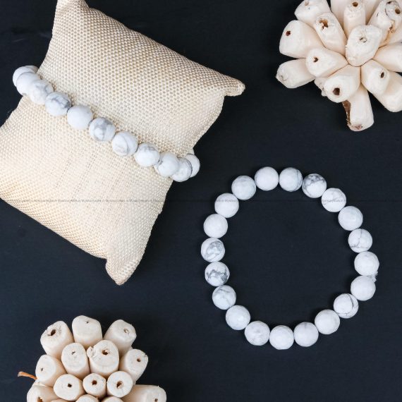 Howlite 10 mm Diamond Cut Bracelet