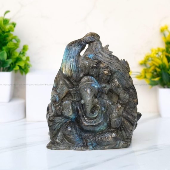 Labradorite Shiva Idol for Meditation with Divine Energy