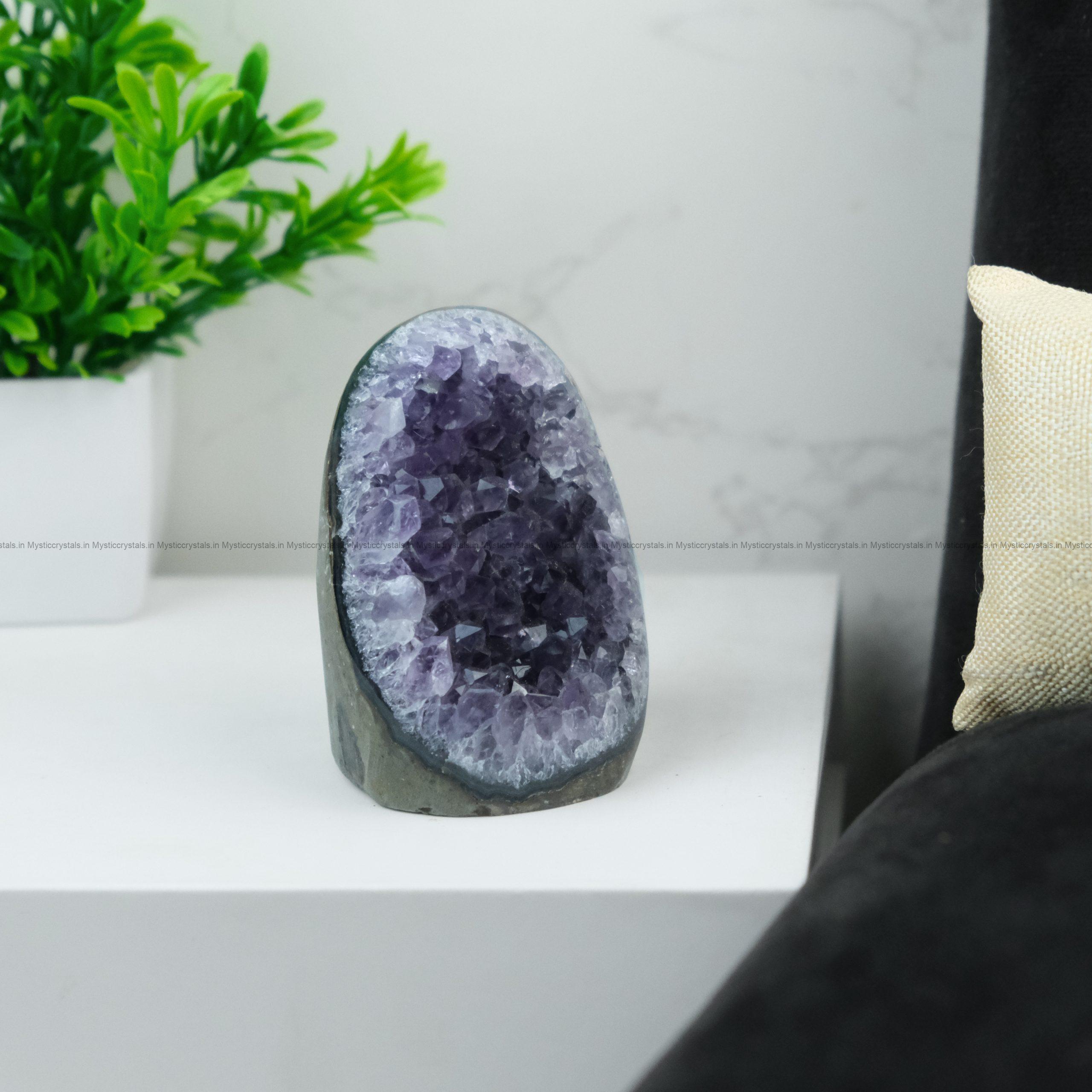 Brazilian Amethyst Small Gode