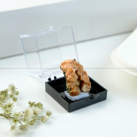Natural Heulandite Mineral