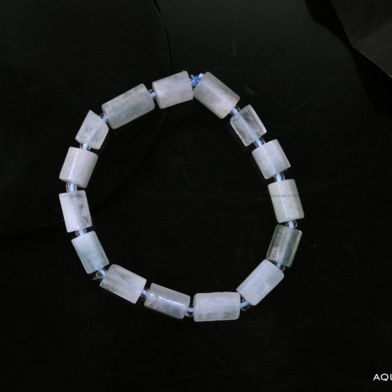 Aquamarine Pipe Shape Bead Bracelet