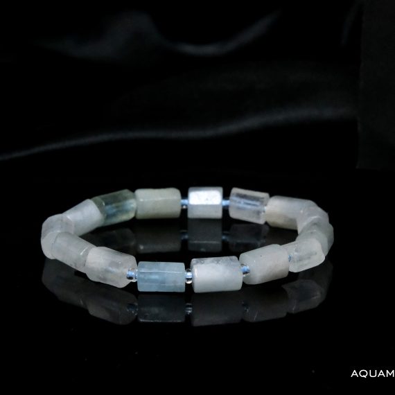 Aquamarine Pipe Shape Bead Bracelet