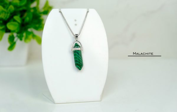 Malachite Pointer Pendant