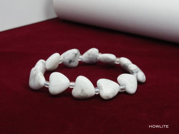 Howlite Heart Shape Bead Bracelet