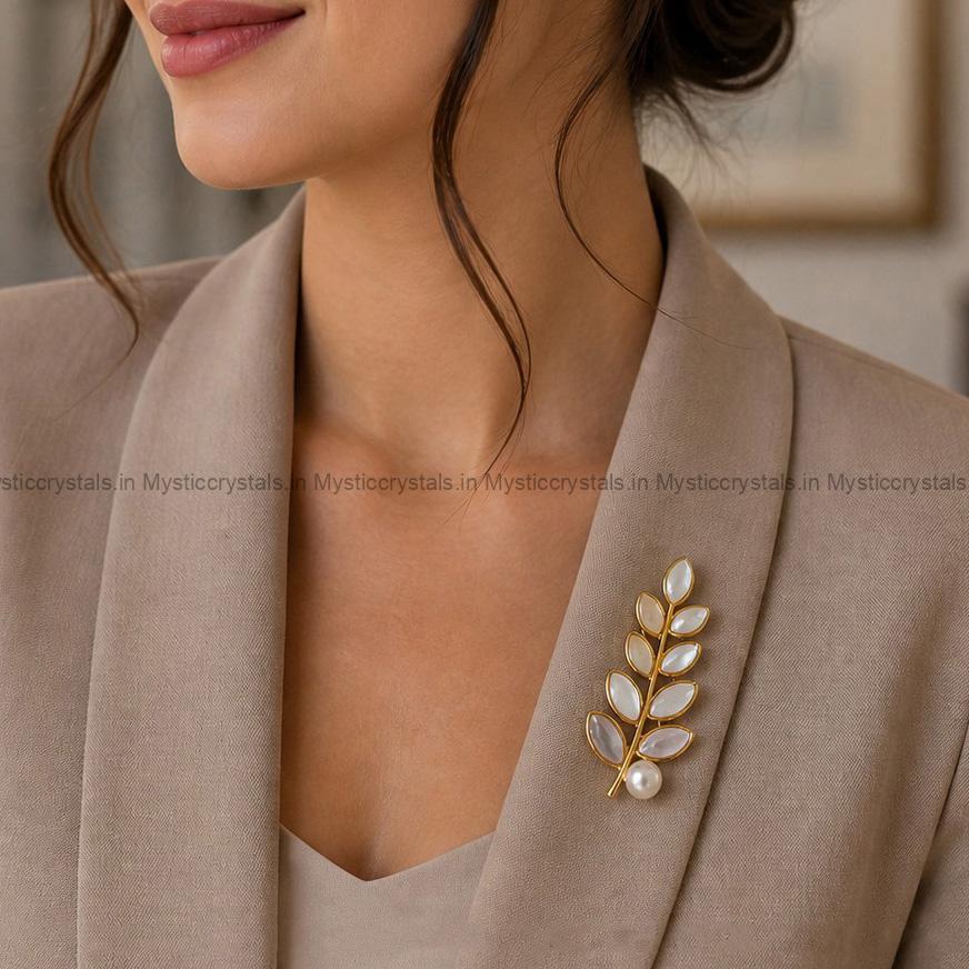 White Mother of Pearl Brooch in Leaf Shape